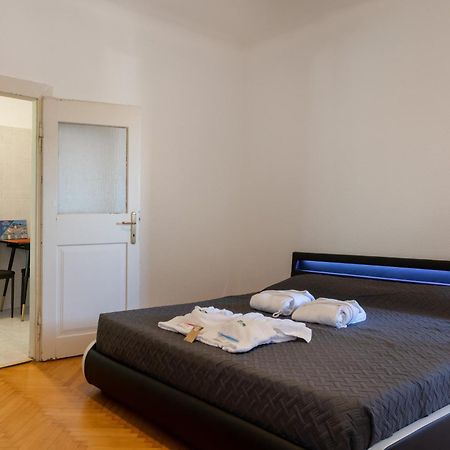 Vistasanlu Apartment Trieste Bagian luar foto