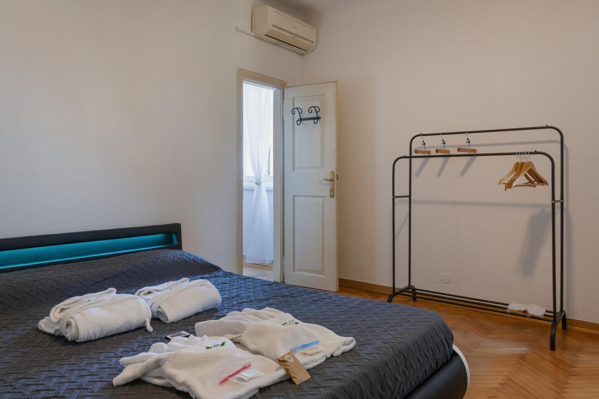 Vistasanlu Apartment Trieste Bagian luar foto